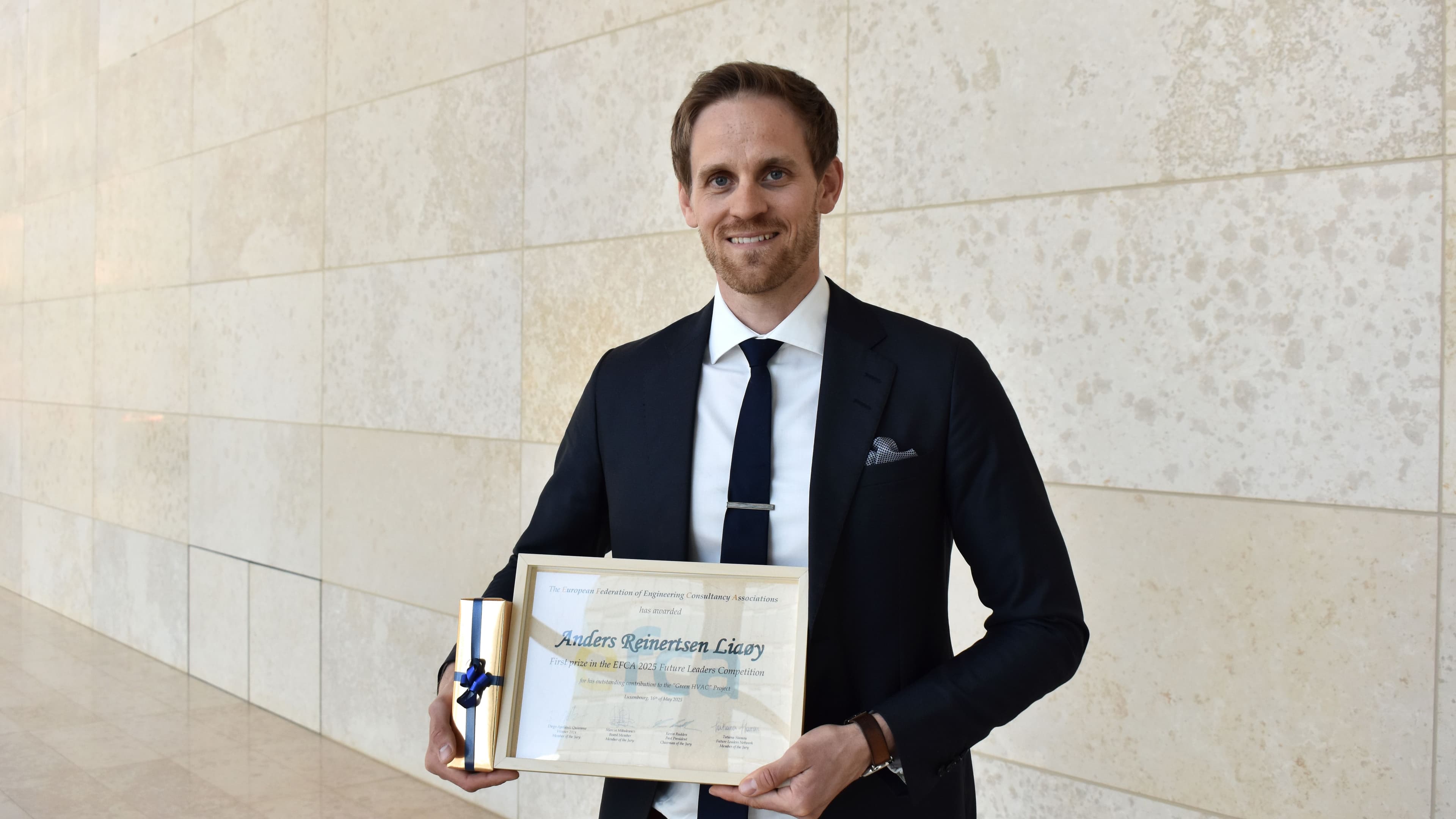 Illustrasjon av Anders R. Liaøy til topps i europeisk ingeniørkonkurranse